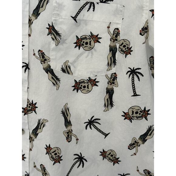 VSTR Halloween Button-Up Shirt Skull Hula Dancers Trees Pattern Sz M FAST SHIP! - Picture 4 of 6